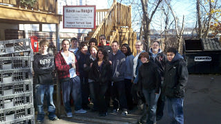 Simon Youth Foundation students give thanks through service